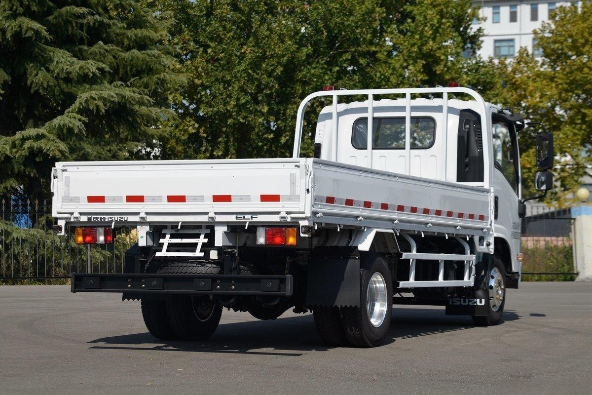  Qingling ISUZU Light Truck KV100 4x2 QL1073BUHA