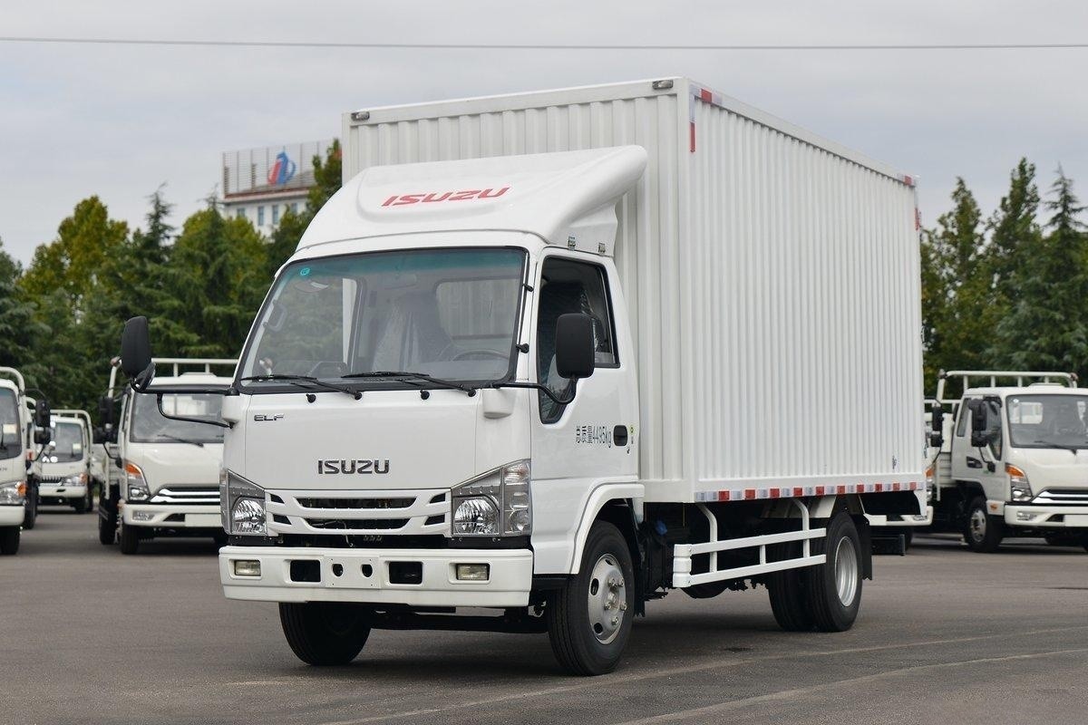  Qingling ISUZU Van Truck 100P 4x2 QL5040XXYBUFA