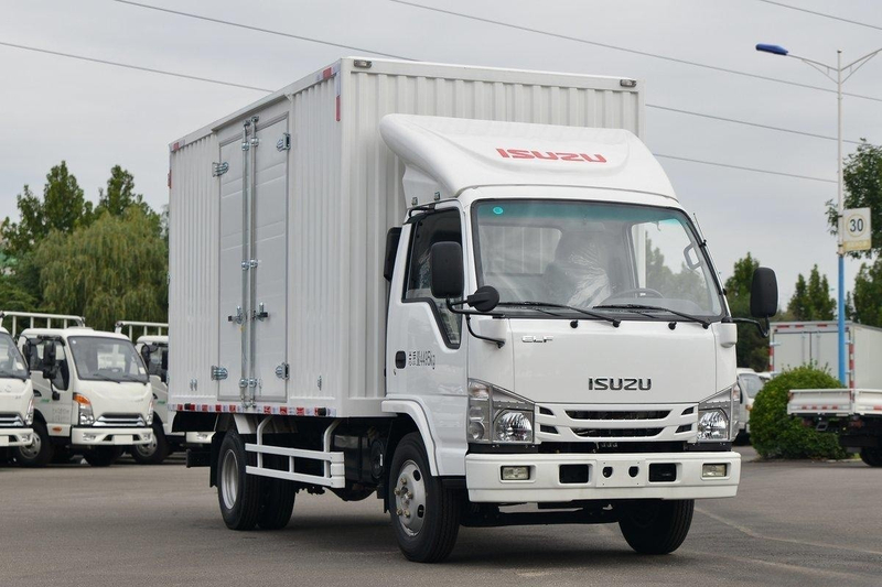  Qingling ISUZU Van Truck 100P 4x2 QL5040XXYBUFA