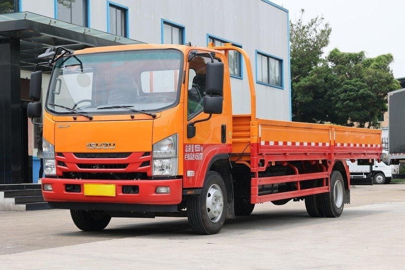  Qingling ISUZU 189PS Medium Duty Truck Truck 700P 4x2 QL1110ANMA