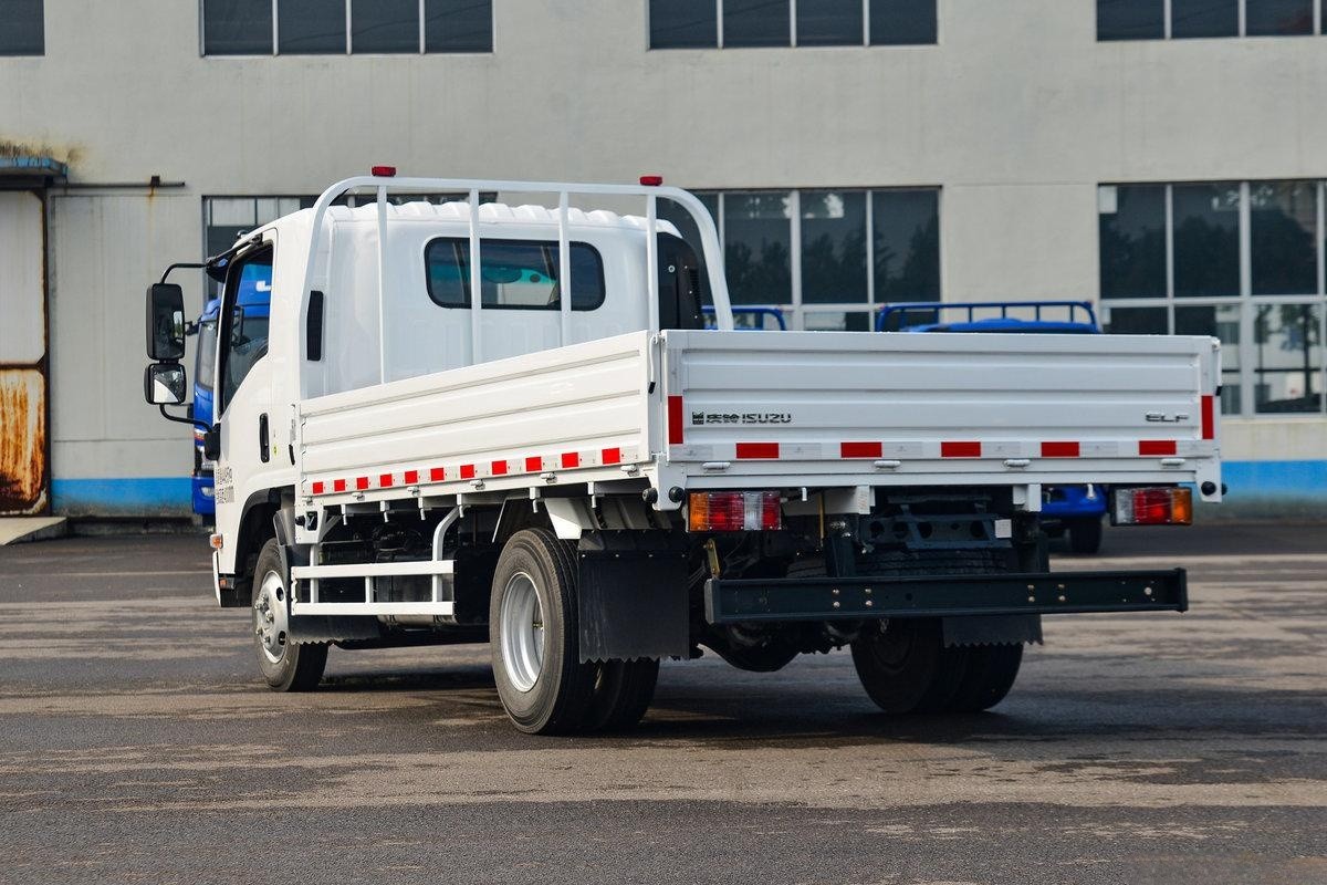  Qingling ISUZU Light Truck KV100 4x2 QL1043BUHAY