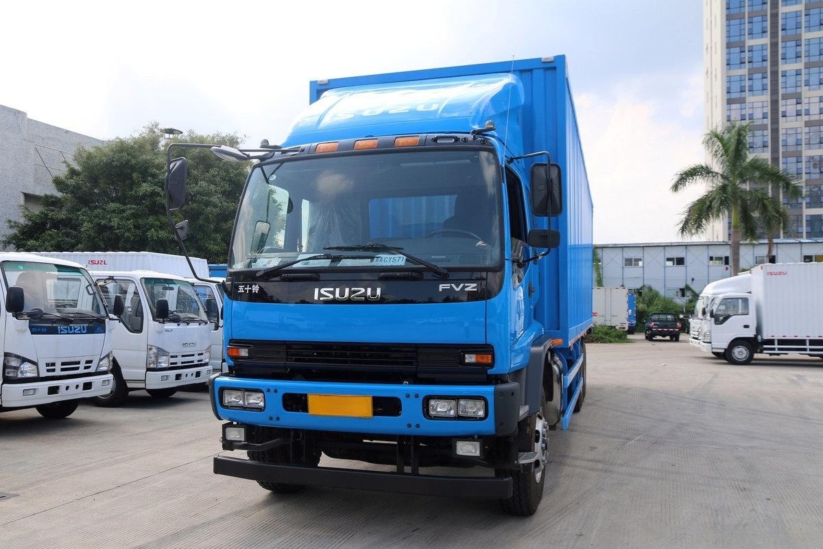  Qingling ISUZU 300PS FVZ Truck 6x4 QL5250XXYWTFZJ