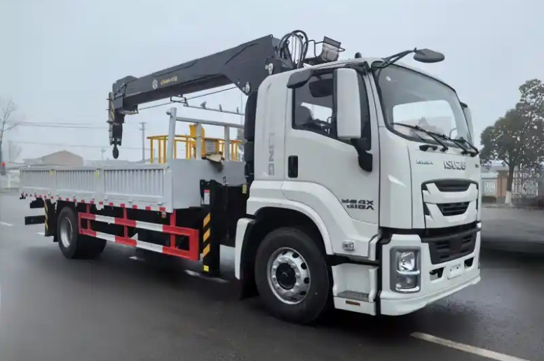 ISUZU 4x2 FVR Truck with 10 Ton Crane QL1180EQFRY