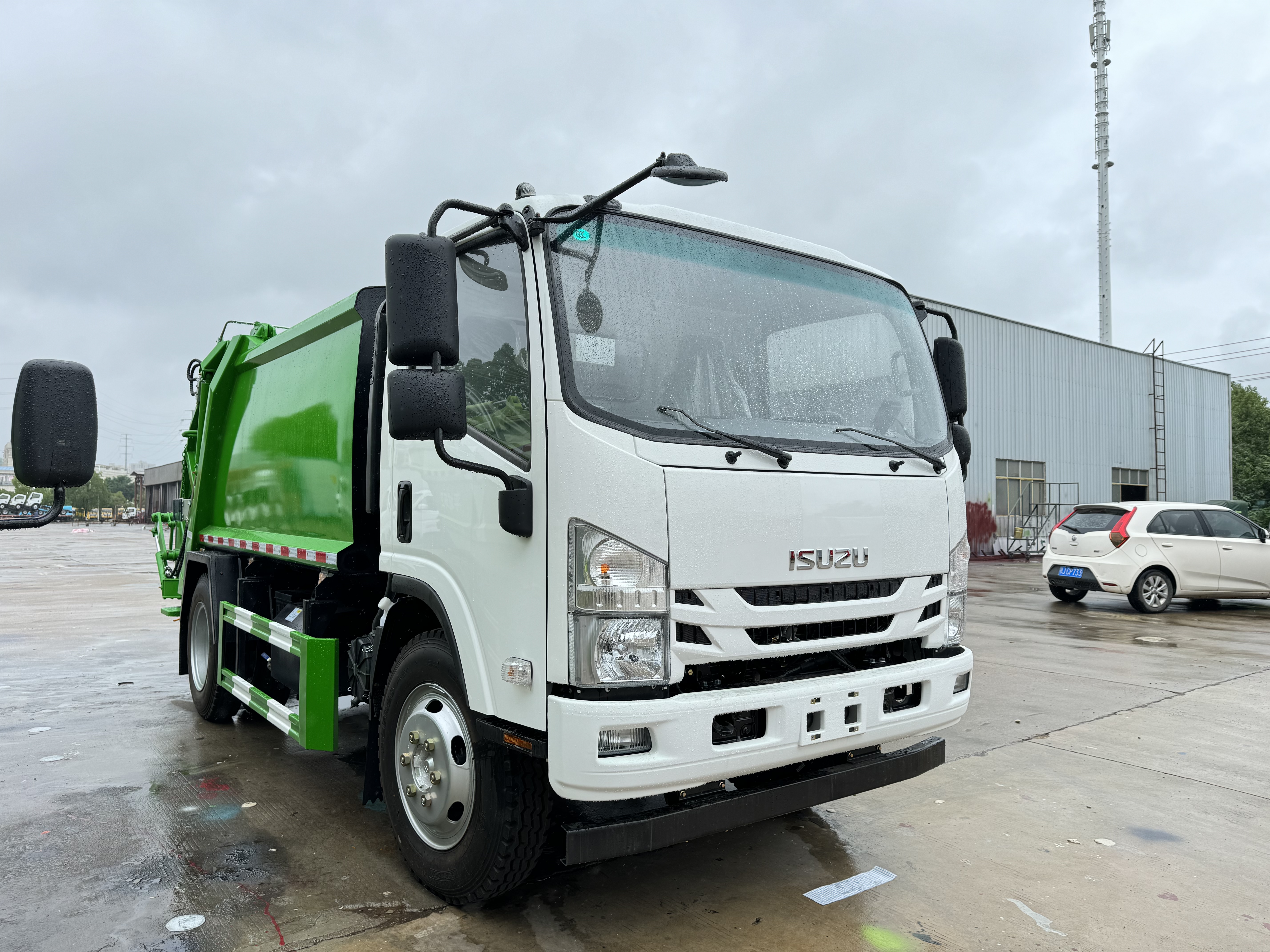 QingLing ISUZU 700P 6M3 Compressed Garbage TRUCK 4x2 QLQL1110ANHAY 