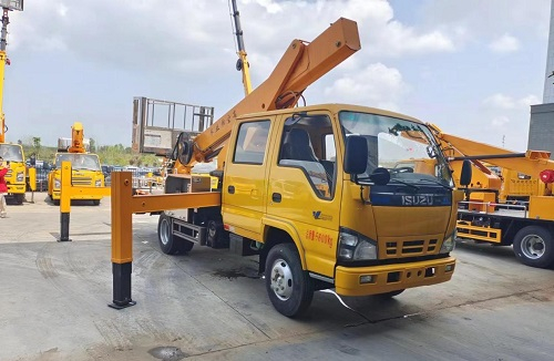 Qingling Chassis 14 Meter Telescopic Aerial Work Vehicle