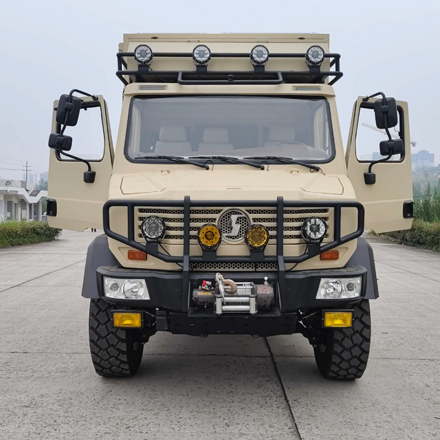 Luxury 4x4 Shacman SX2119 Caravan with Military Chassis