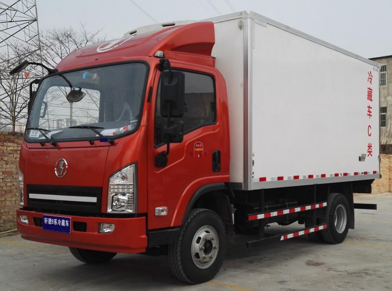 5 Ton SHACMAN X9（4x2） Refrigerated Truck SX5103E1Y13B3810 with Independent Cooler