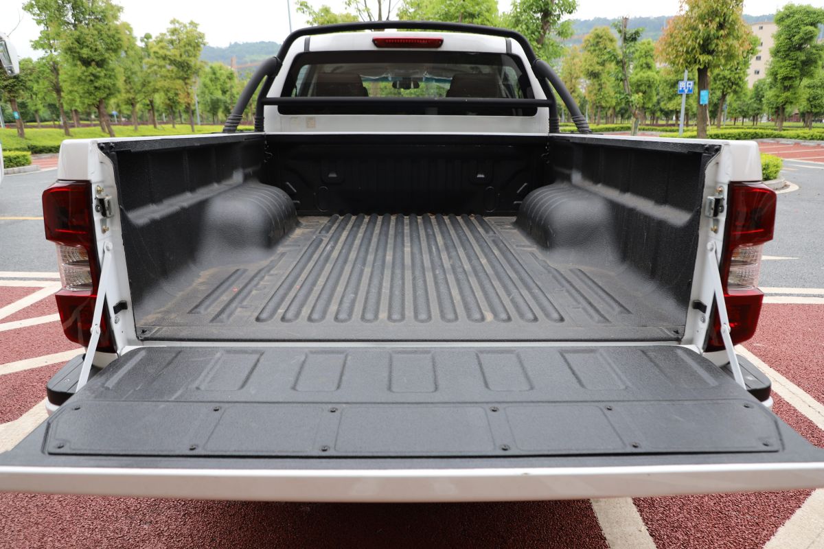 Qingling ISUZU EV pickup truck 4x2 QL1030BEVEEGW